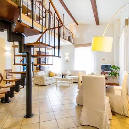 Appartamento Borgo Apostoli Флоренція Екстер'єр фото