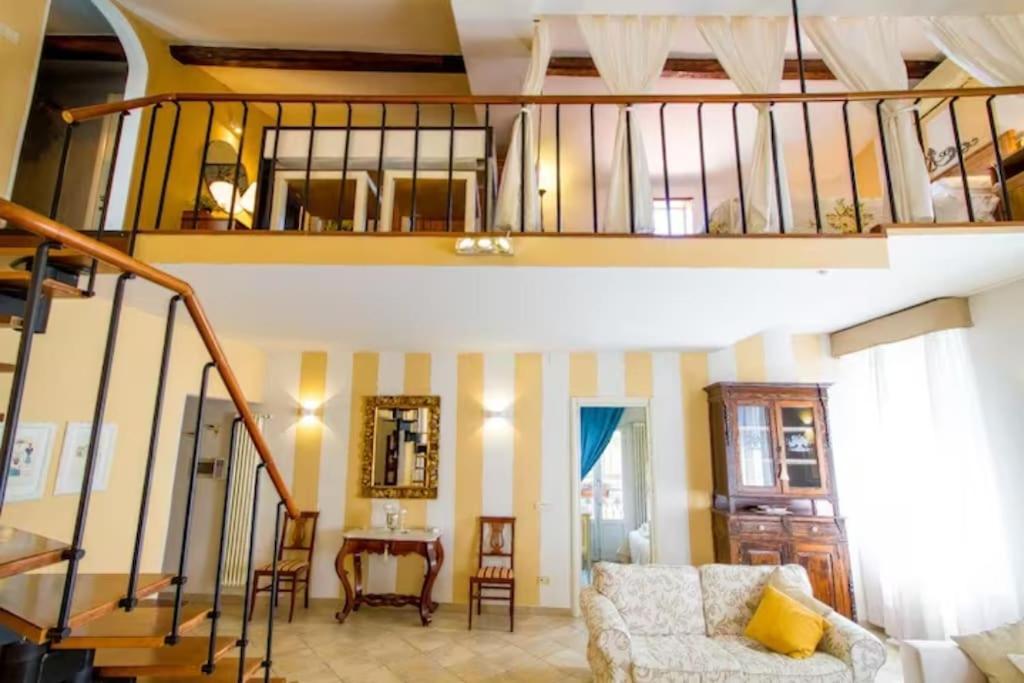 Appartamento Borgo Apostoli Флоренція Екстер'єр фото