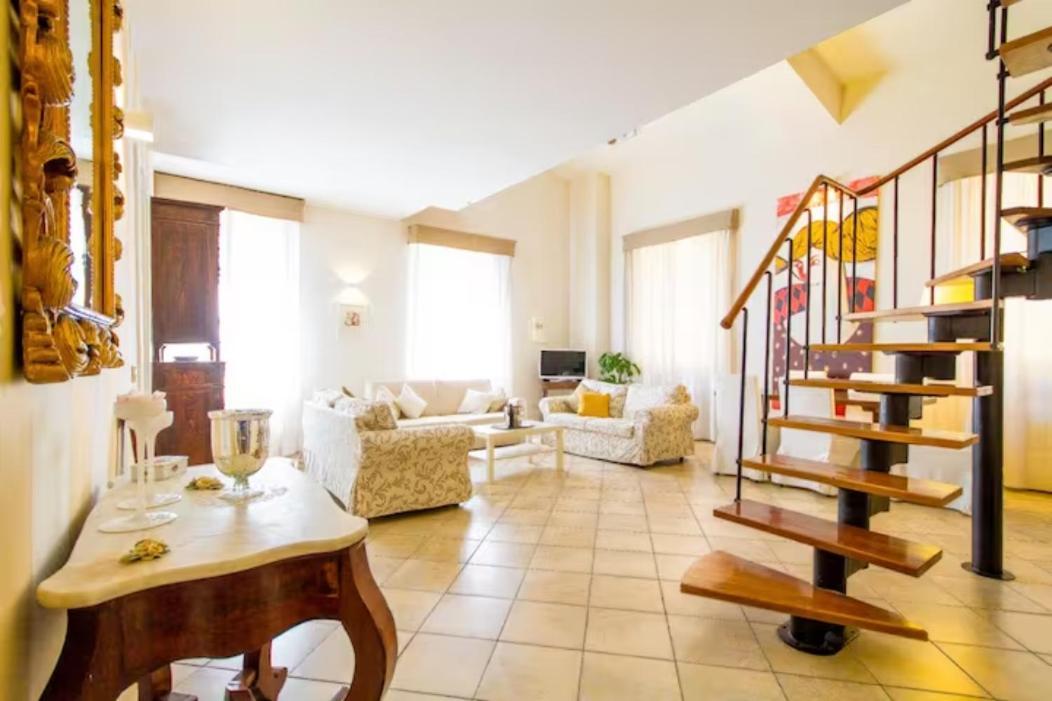 Appartamento Borgo Apostoli Флоренція Екстер'єр фото